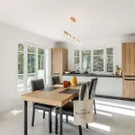 Le Grand Bois Elegant Et Chaleureux Avec Balcon, Au Calme Et A Deux Pas Du Centre-Ville