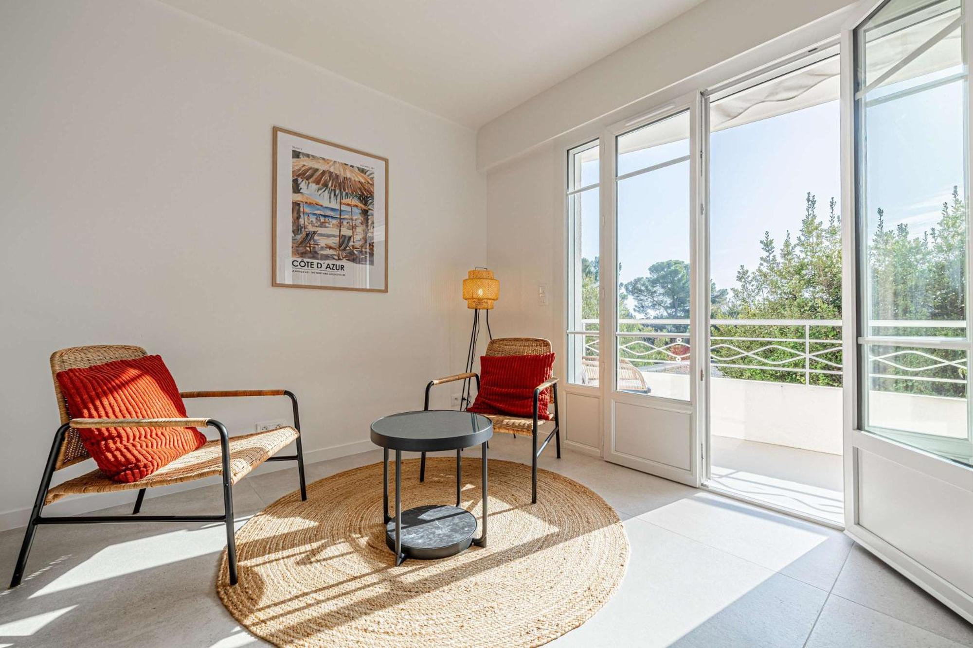 Le Grand Bois Elegant Et Chaleureux Avec Balcon, Au Calme Et A Deux Pas Du Centre-ville *