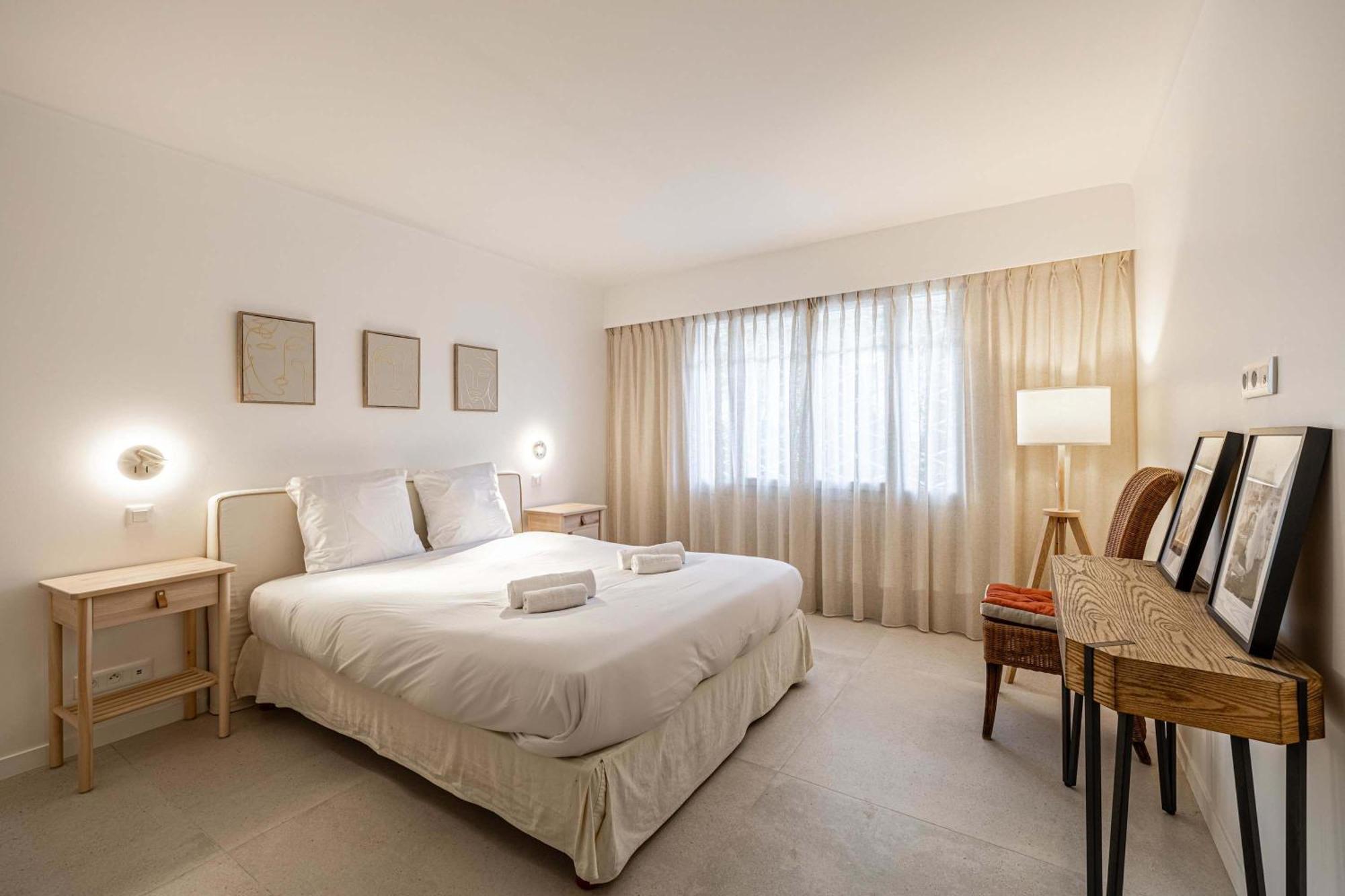 Appartement Le Grand Bois Elegant Et Chaleureux Avec Balcon, Au Calme Et A Deux Pas Du Centre-ville